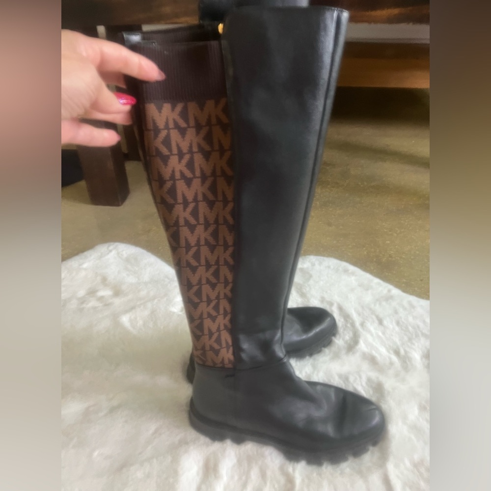MICHAEL KORS BOOTS